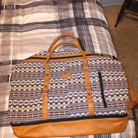 Realer Weekender Bag - Picture 3 of 6